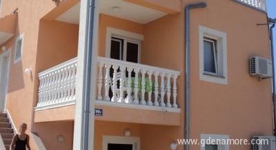 apartmani u vodicama, Privatunterkunft im Ort Vodice, Kroatien