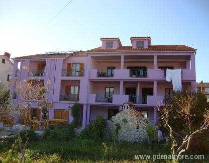 Villa Lavanda, private accommodation in city Cres, Croatia