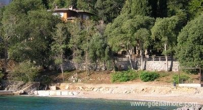 Opatija Apartment near the beach 2, Privatunterkunft im Ort Lovran, Kroatien