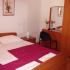 Apartmani Magda, Privatunterkunft im Ort Brač Supetar, Kroatien - Ap2- soba