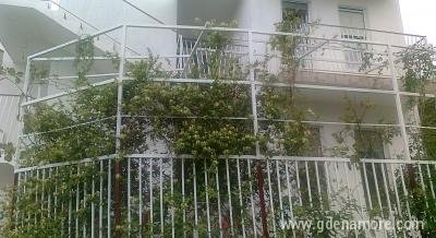Vila Bozovic, privatni smeštaj u mestu Sutomore, Crna Gora