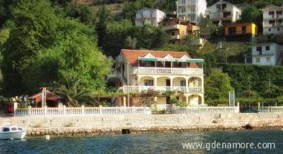 Stevović apartmani, Privatunterkunft im Ort Tivat, Montenegro
