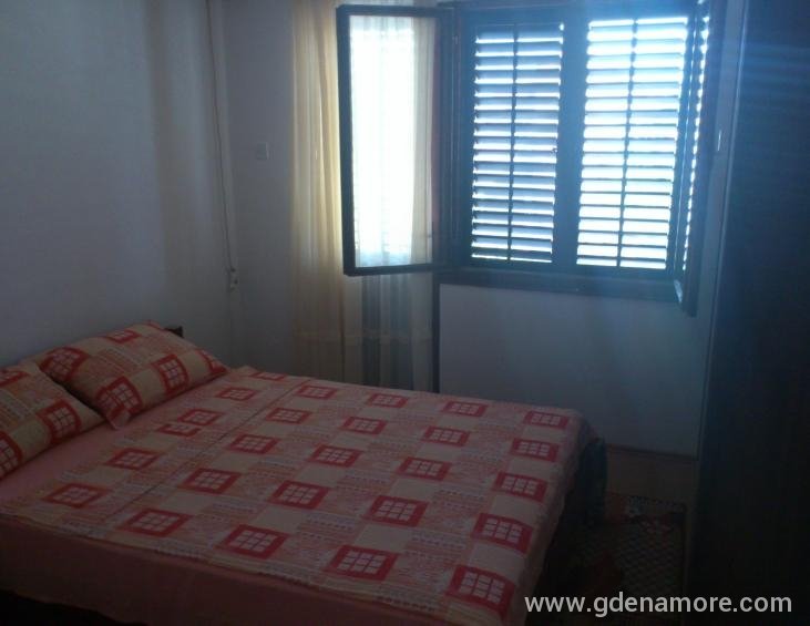 Apartman 2, sprat