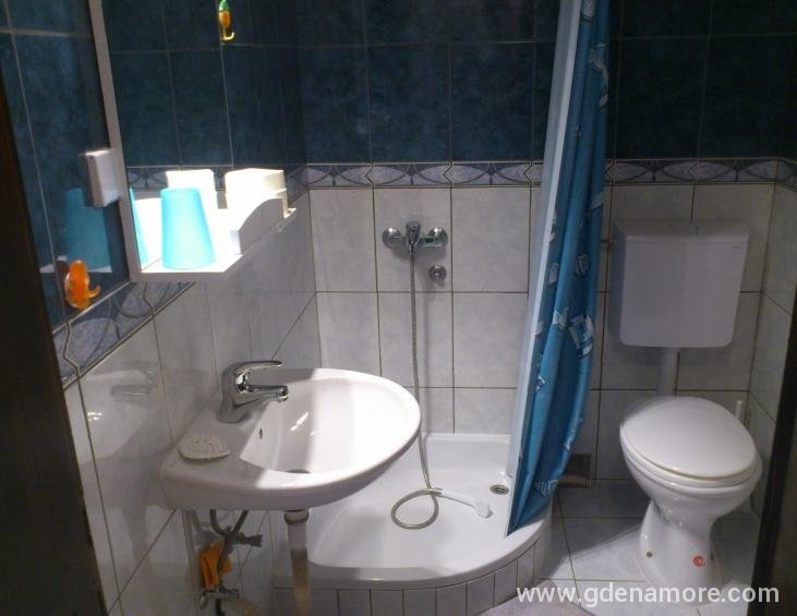 Apartman 3, sprat
