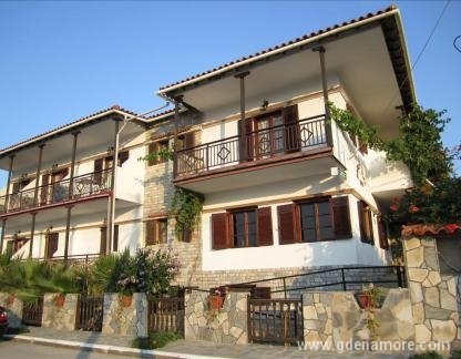 Sarti Bay Inn, alloggi privati a Halkidiki, Grecia