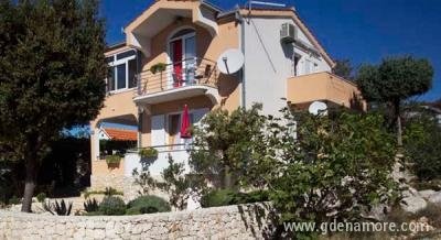 Apartmani Kozlica Sevid, Privatunterkunft im Ort Trogir, Kroatien