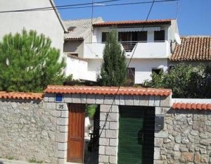 Kuća Sea service, Privatunterkunft im Ort Pag, Kroatien