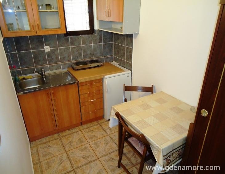 Apartman br.2
