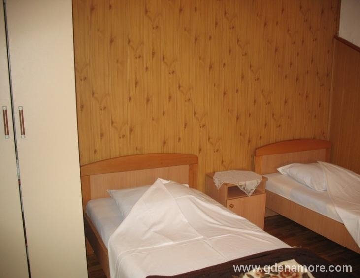 Apartmani i sobe VEGA