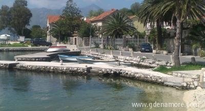 apartmani mrdjenoviv M&M2, Privatunterkunft im Ort Dobrota, Montenegro