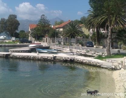 apartmani mrdjenoviv M&amp;M2, Privatunterkunft im Ort Dobrota, Montenegro