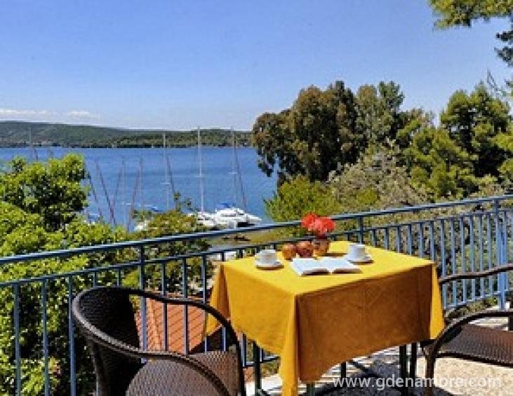 balcony sea view