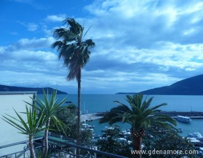 Porto apartmani, частни квартири в града Herceg Novi, Черна Гора