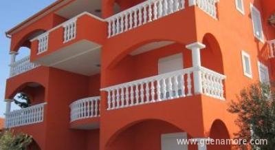 Apartman Roko, Privatunterkunft im Ort Bibinje, Kroatien