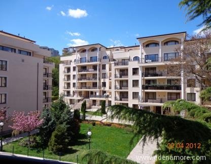 One-bedroom apartment 50 metres from the beach in Golden sands, private accommodation in city Golden Sands, Bulgaria - the building