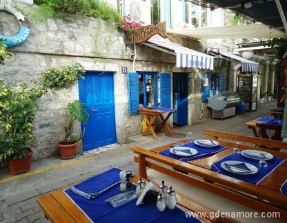 Apartmani &quot;Tri Ribara&quot;, alloggi privati a Rafailovići, Montenegro