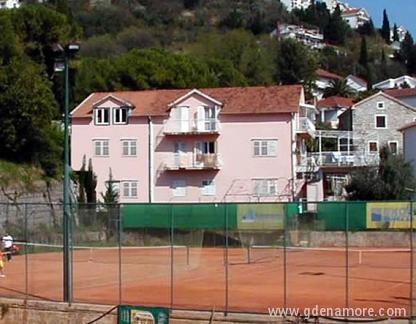 Pansion Arnaut, logement privé à Herceg Novi, Mont&eacute;n&eacute;gro