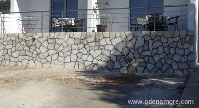 SORELLE, Privatunterkunft im Ort Utjeha, Montenegro