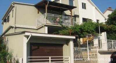 Apartmani Vještica, privatni smeštaj u mestu Radovići, Crna Gora