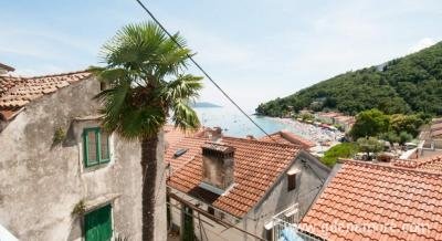 Apartmani Monika****, Privatunterkunft im Ort Mošćenička Draga, Kroatien