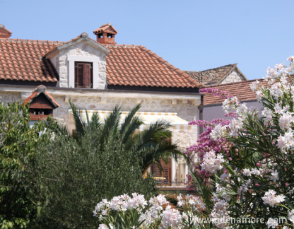 Villa Rustika, zasebne nastanitve v mestu Brač Sutivan, Hrva&scaron;ka - The House