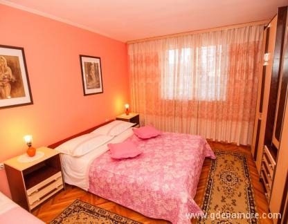 Apartman Pavlinović 5+1, Privatunterkunft im Ort Makarska, Kroatien