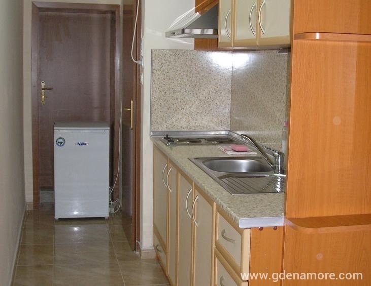 Apartment 1- kitchen