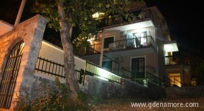 apartmani kod ljilje, Privatunterkunft im Ort Baošići, Montenegro