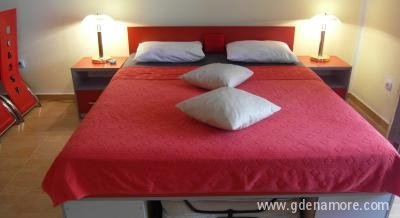 Studio apartmani Đuković, Privatunterkunft im Ort Buljarica, Montenegro