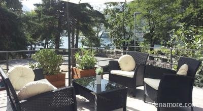 APARTMANI VOJVODA, Privatunterkunft im Ort Dobrota, Montenegro