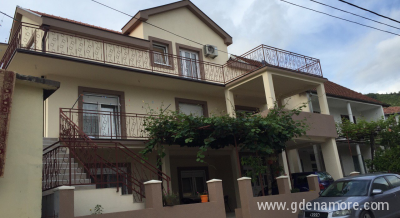 apartmani Pavle, Privatunterkunft im Ort Tivat, Montenegro