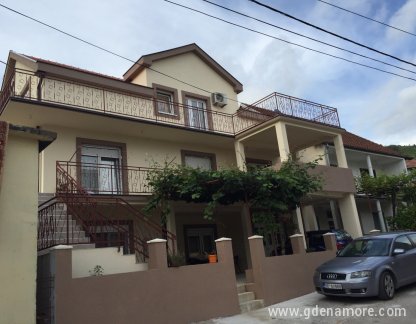apartmani Pavle, частни квартири в града Tivat, Черна Гора - apartmani Pavle