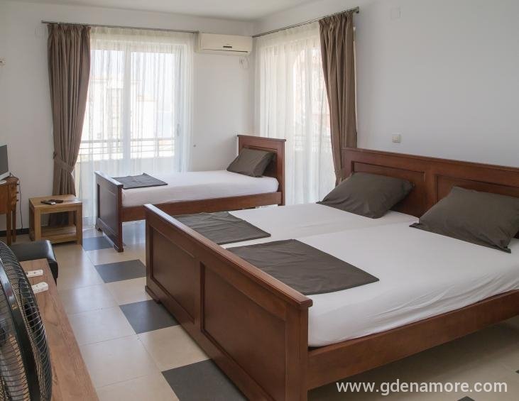 Trokrevetni apartman