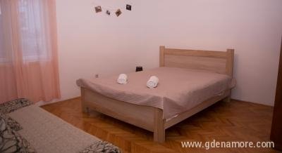 Apartman, Privatunterkunft im Ort Baošići, Montenegro