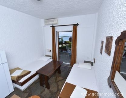 Argo Apartments, Privatunterkunft im Ort Nea Potidea, Griechenland