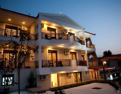 VILA SMERALDO, private accommodation in city Nea Vrasna, Greece