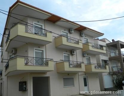 VILA SOFIA HOUSE, private accommodation in city Orfynio Beach, Greece