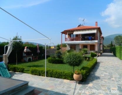 VILA CHRISTINA VILLAGE LUXURY, alloggi privati a Nea Vrasna, Grecia