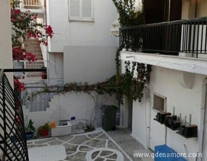 VILA LOLA , alloggi privati a Nea Skioni, Grecia