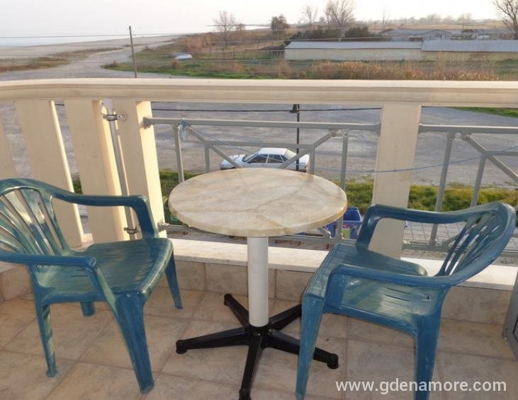 VILA JANIS, Olympic Beach