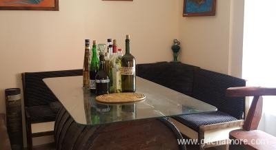 Kamena kuća "MRŠULJA" , Privatunterkunft im Ort Kotor, Montenegro
