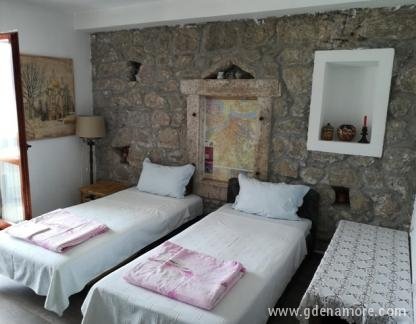 Apartmani Matejić Igalo, Magán szállás a községben Igalo, Montenegr&oacute; - apartman sa pet ležaja