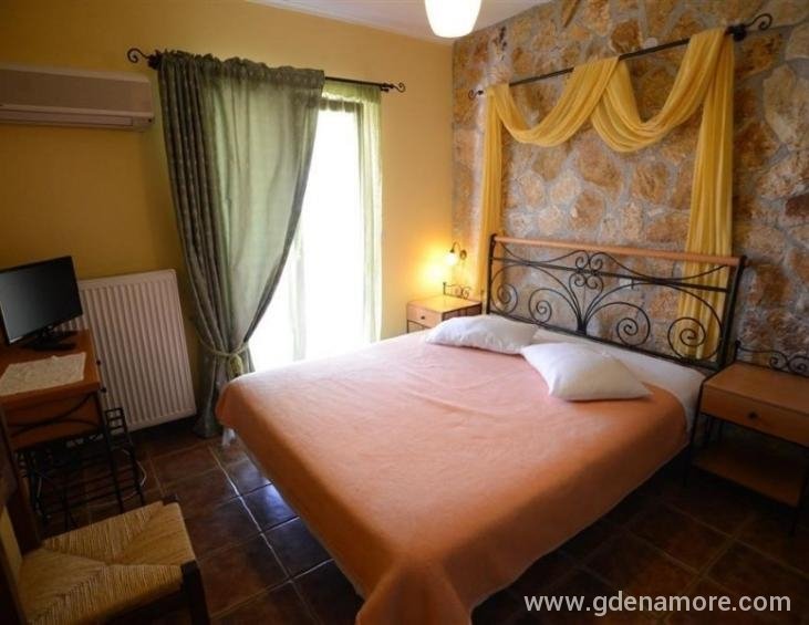 Vila Katero ex Parasole Sivota