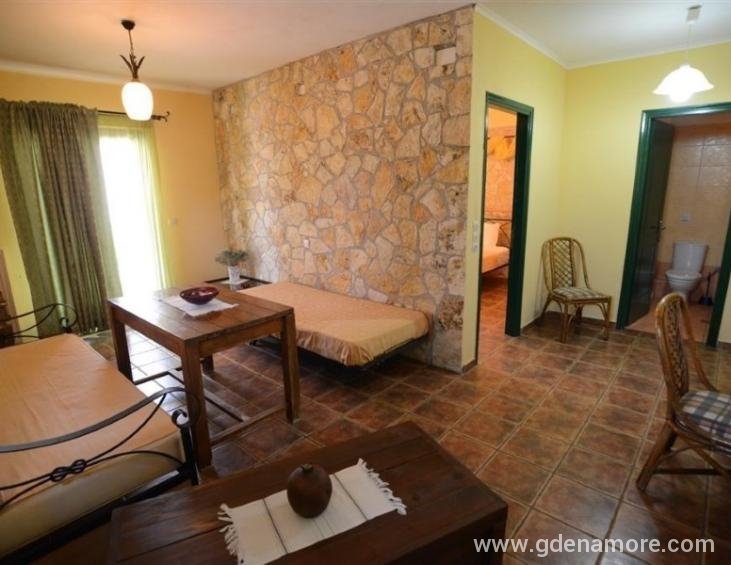 Vila Katero ex Parasole Sivota