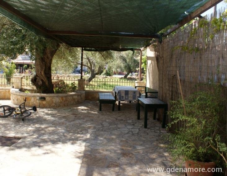 Vila Katero ex Parasole Sivota