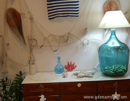 Apartmani &quot;AMFORA&quot;, private accommodation in city Djenović, Montenegro