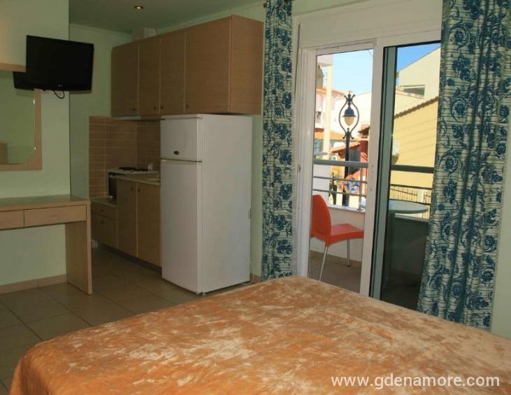 VILA J&J, Pefkohori