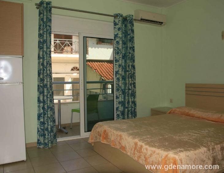 VILA J&J, Pefkohori