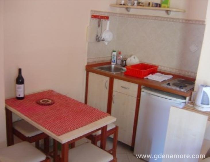 apartman comfort-kuhinja