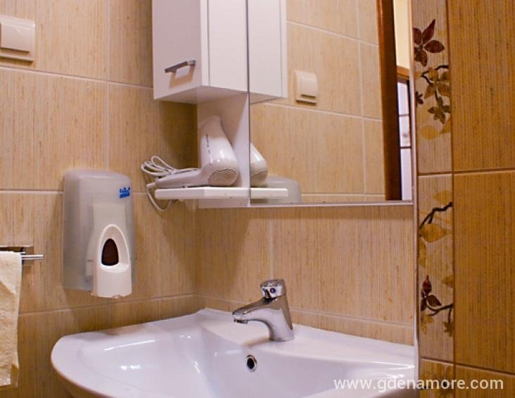 Superior apartman sa tri spavace sobe i pogledom n
